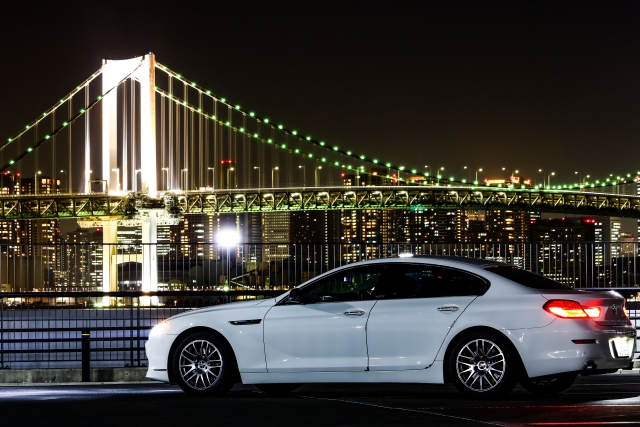 BMWと夜景