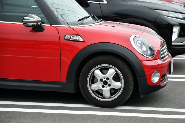 赤いMINI
