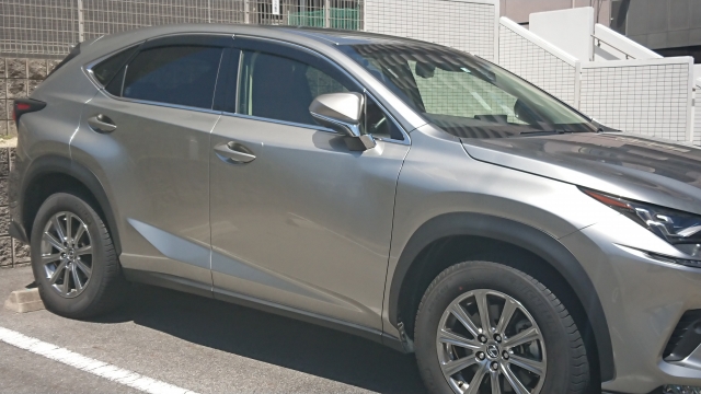 レクサスLX