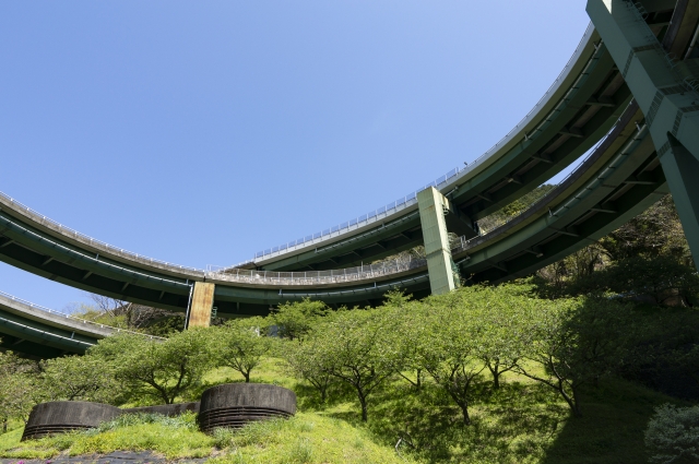 ループ橋春