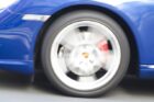青車タイヤ