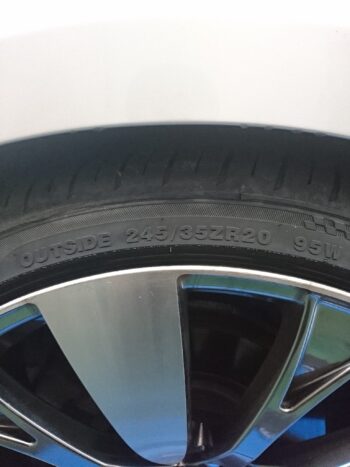 DX640 245/35R20