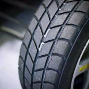 アジアンタイヤと国産タイヤの違いは？性能差はあるのか？